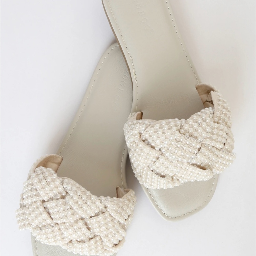 LULUS AVALON IVORY PEARL BRAIDED FLAT SLIDE SANDALS GUC SZ 7